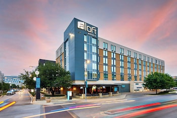 Aloft Austin at The Domain