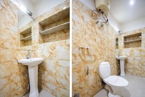 Deluxe Double Room | Bathroom - Capital O 1487 Hotel Gardenia (Kolkata)