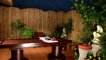 Behandelingskamers voor koppels, een sauna, een stoombad