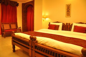 Egyptian cotton sheets, premium bedding, individually decorated - Aalankrita Resort and Convention (Shamirpet)