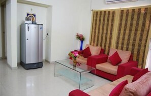 TV - Shylee Niwas Kodambakkam I (Chennai)