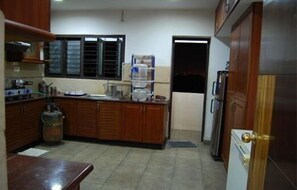 Coffee/tea maker