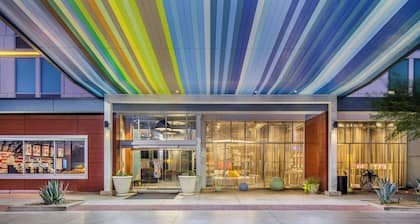 Aloft Phoenix Airport