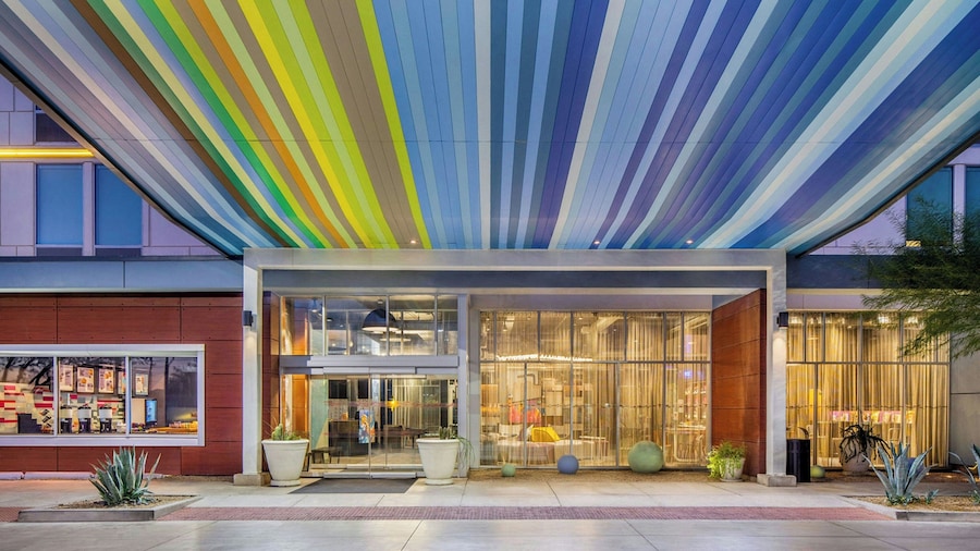 Aloft Phoenix Airport