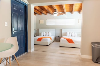 One Bedroom Double Queen Suite | 1 bedroom, Egyptian cotton sheets, premium bedding, iron/ironing board at Hollywood Beach Suites