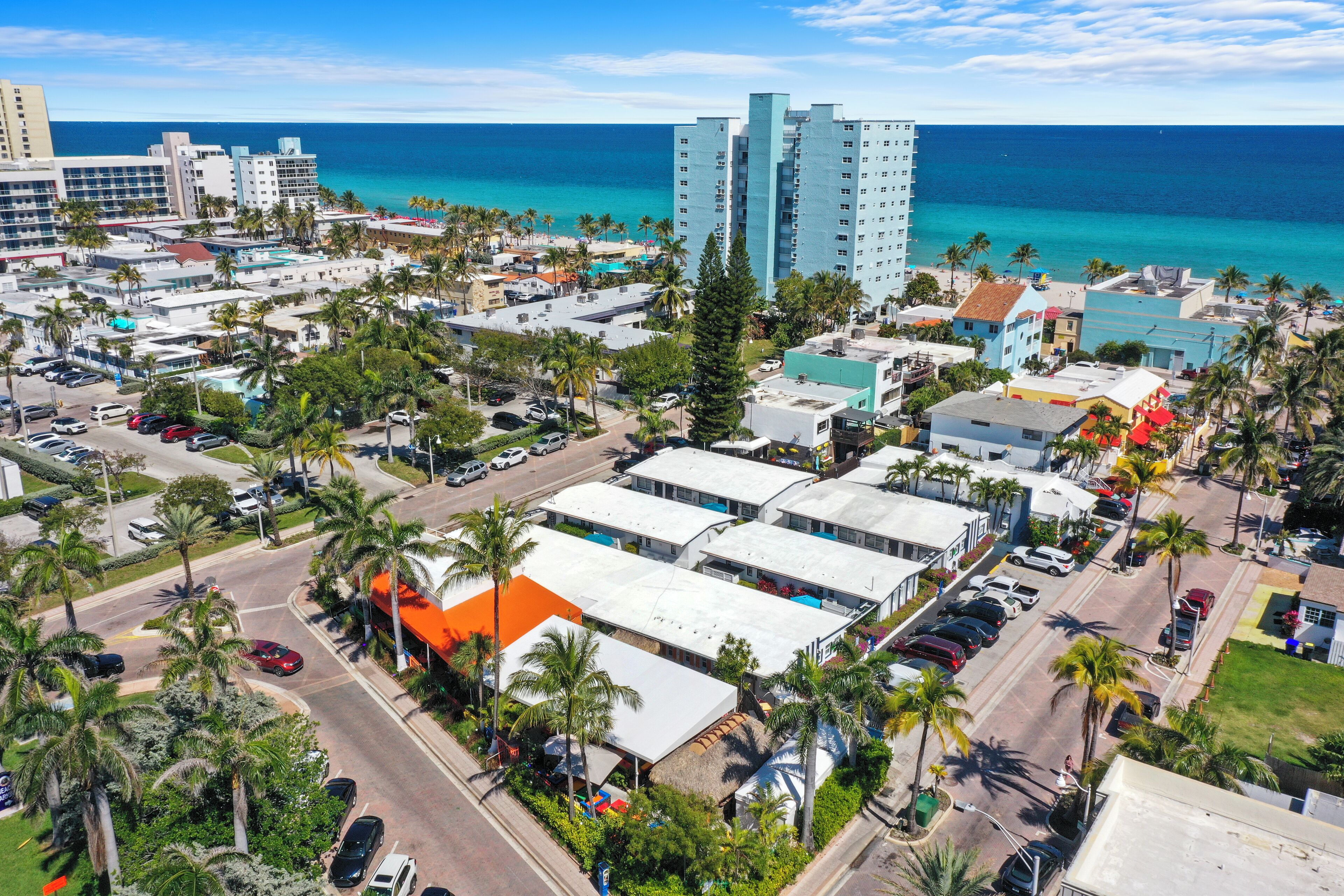 Photo - Hollywood Beach Suites and Hotel