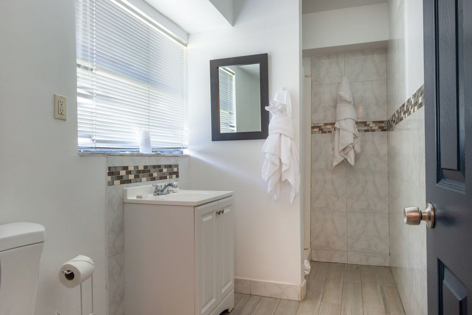 Photo - Hollywood Beach Suites and Hotel