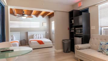 One Bedroom Double Queen Suite | Egyptian cotton sheets, premium bedding, iron/ironing board, free WiFi