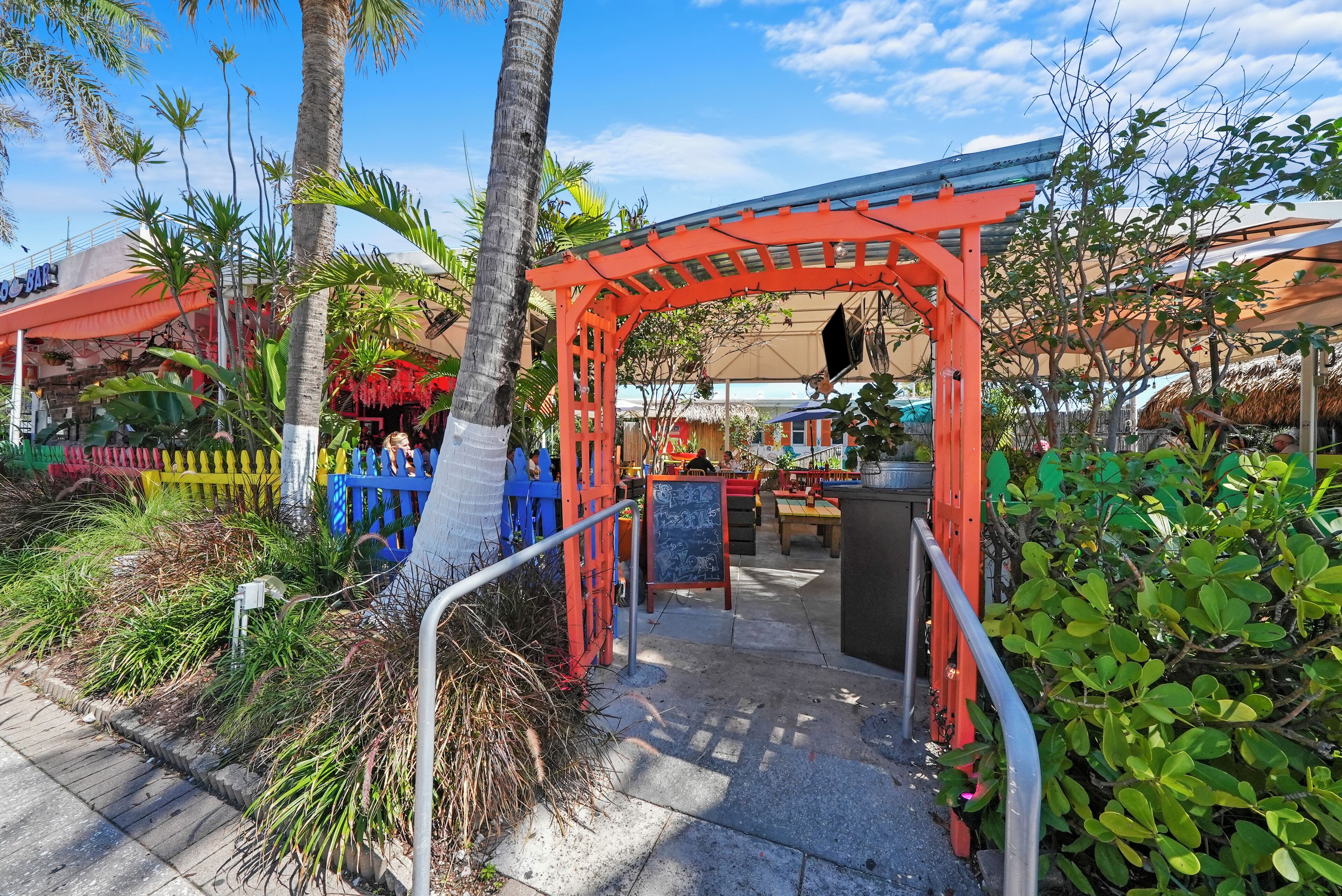 Photo - Hollywood Beach Suites and Hotel