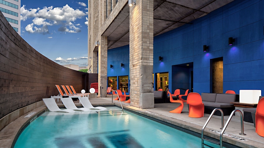 Aloft by Marriott Dallas Downtown