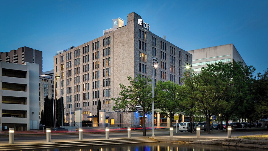Aloft by Marriott Dallas Downtown