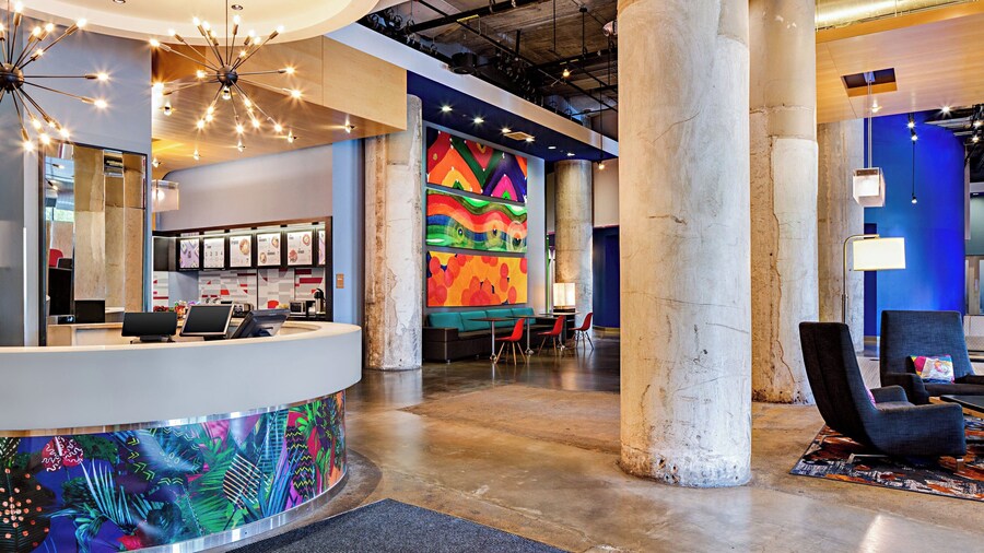 Aloft Dallas Downtown