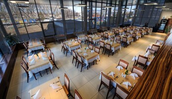 Desayuno buffet incluido todos los días 