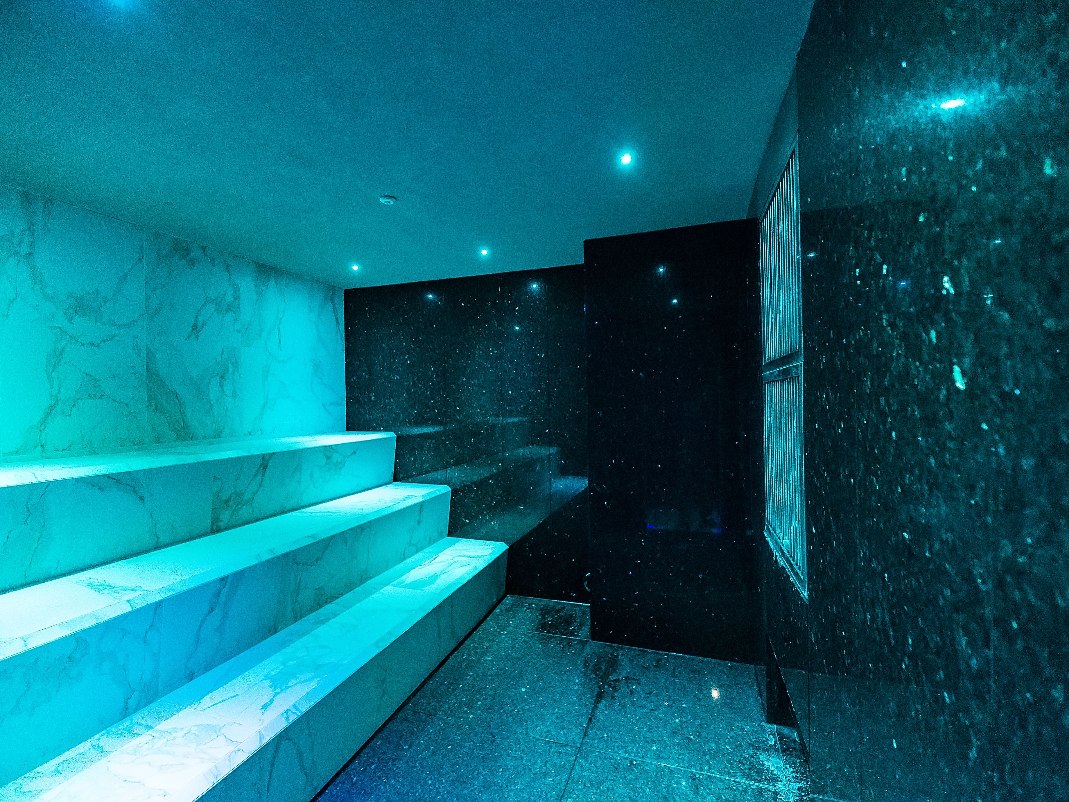 steam room