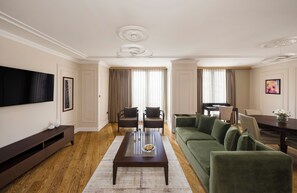 Svit Deluxe - icke-rökare - havsutsikt | Sängtillbehör av högsta kvalitet, duntäcken och Select Comfort-madrasser