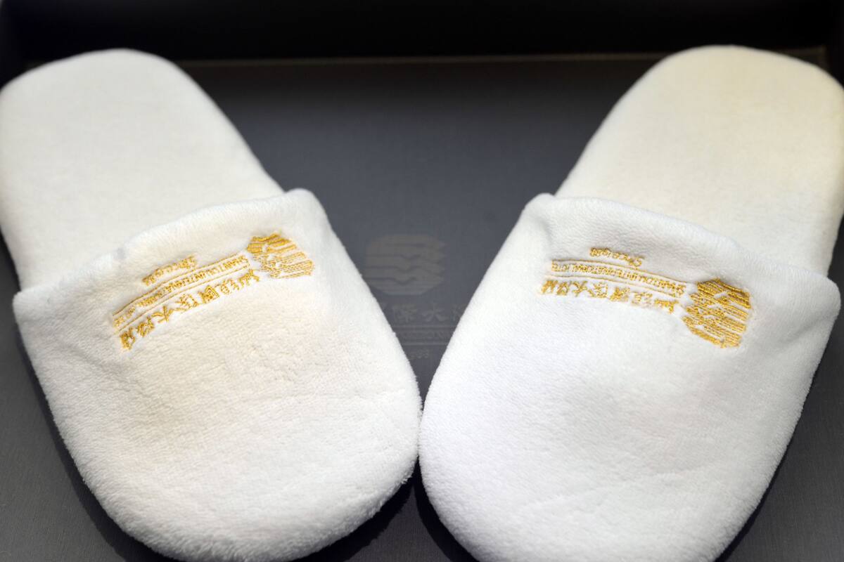 1 bedroom, premium bedding, minibar, in-room safe