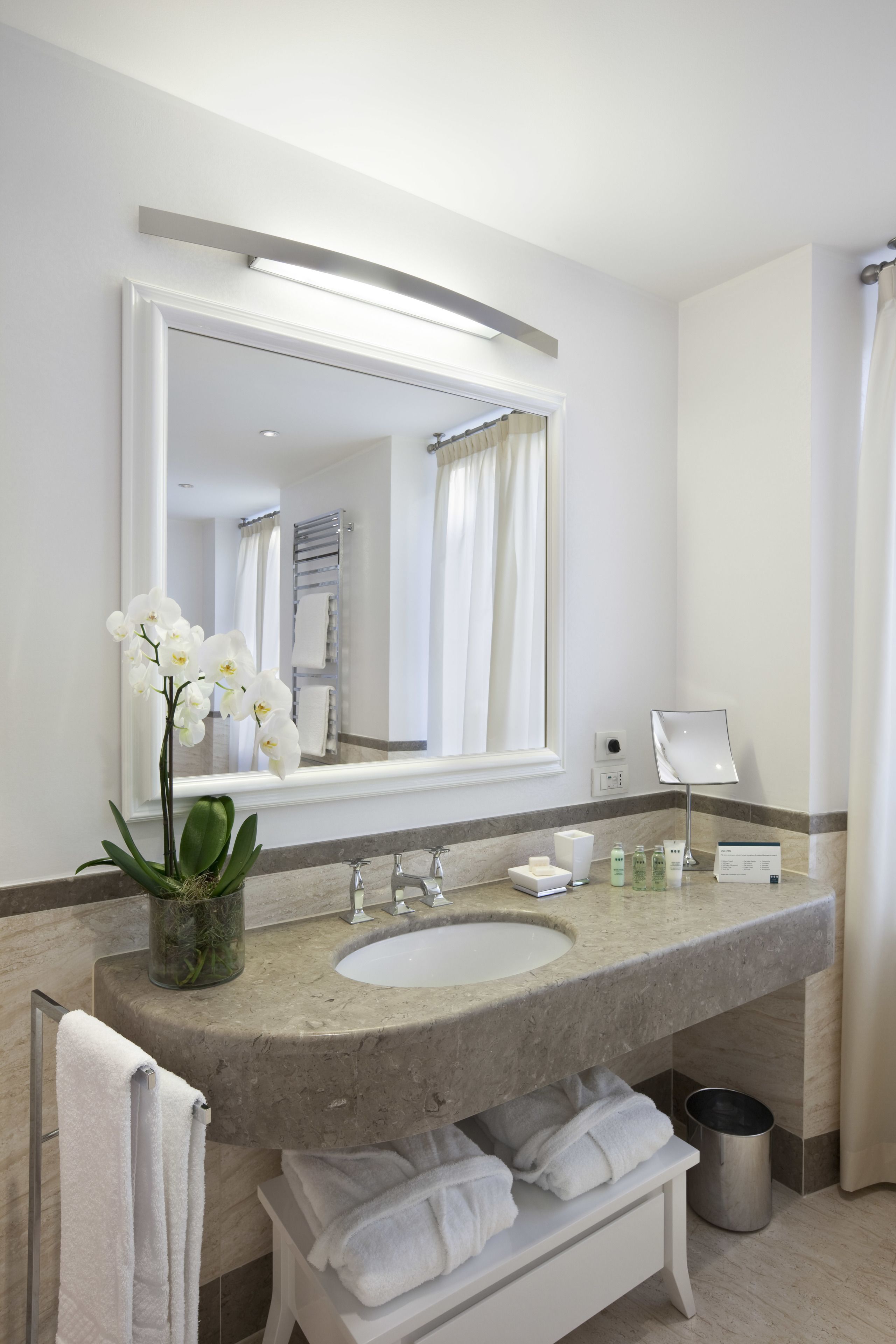 combined shower/bathtub, free toiletries, hair dryer, bathrobes