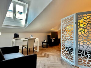 Junior Suite (Double | with Rollaway Bed)