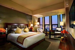 Minibar, in-room safe, desk, blackout drapes - Guidu Hotel Beijing (Beijing)