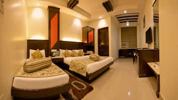 1 bedroom, pillow-top beds, individually decorated