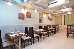 غرفة لتناول الطعام