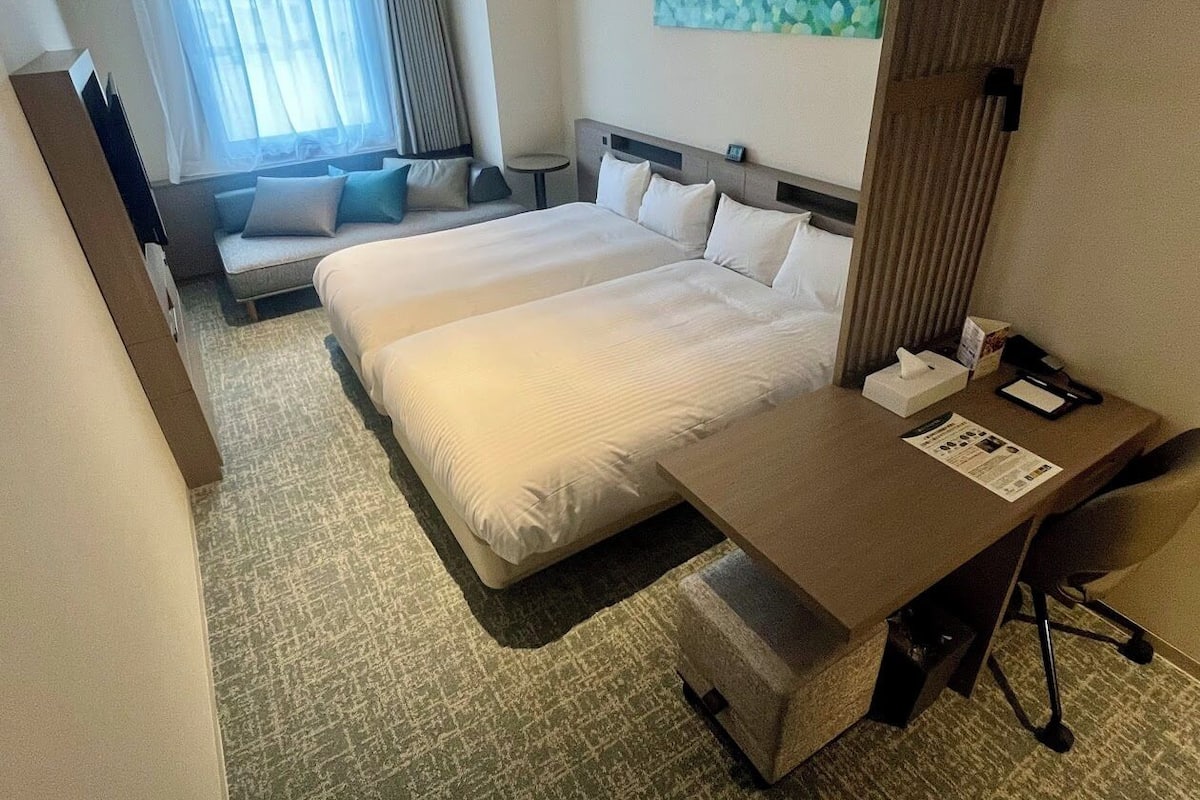 Chambre avec lits jumeaux, non-fumeurs (Main Building) | 1 chambre, fer et planche à repasser, Wi-Fi gratuit, draps fournis