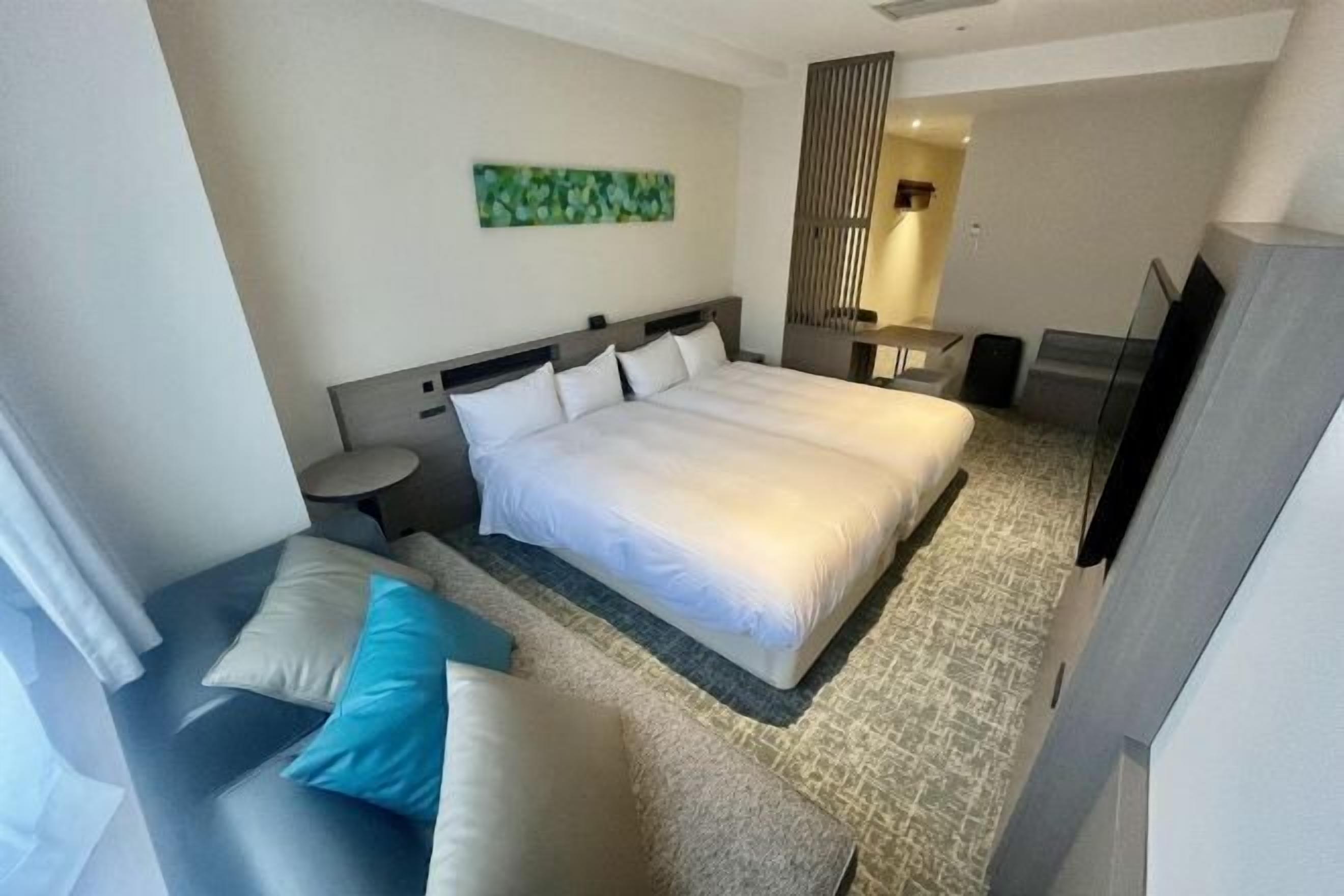 مكواة/لوح كي وواي فاي مجانًا وملاءات أسرّة