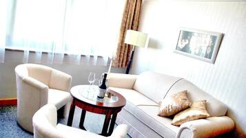 82-cm LCD TV with cable channels, TV, computer monitors