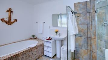 Badewanne und Dusche (separat), Komfortbadewanne