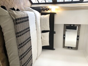 Double Room, Private Bathroom (Rosana)