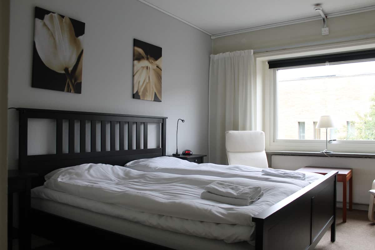 Double Room, Private Bathroom | Desk, iron/ironing board (on request), free WiFi, individually decorated