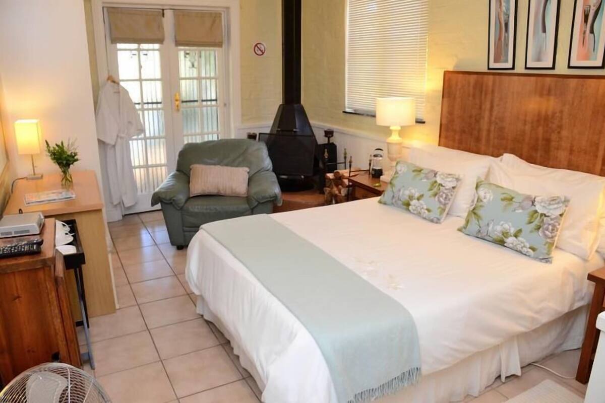 In-room safe, iron/ironing board, free WiFi