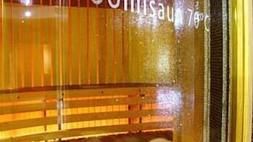 Couples treatment room(s), sauna, hot tub, steam room, body treatments