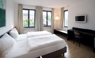 双人房 | 防过敏的被褥、迷你吧、办公桌、隔音