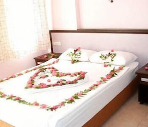 Standard Double or Twin Room | Pillowtop beds, soundproofing, iron/ironing board - Tolay Hotel (Fethiye)