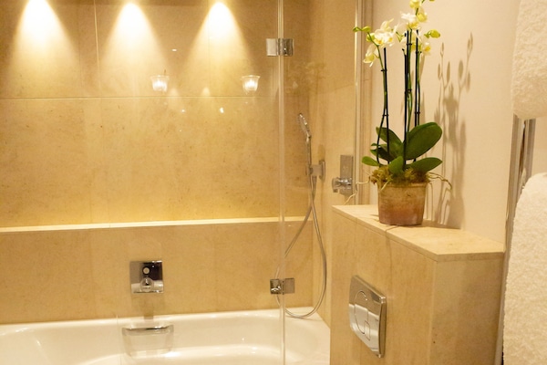 Double Room, Ensuite | Bathroom