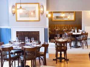 Restaurant - The White Horse Inn (Pulborough)