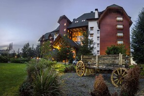 Exterior - Wyndham Puerto Varas Pettra (Puerto Varas)