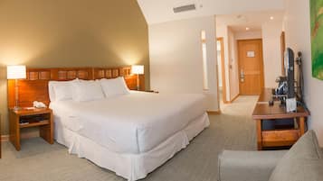 Minibar, in-room safe, soundproofing, free WiFi