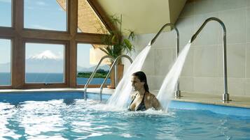 Piscina coberta (horari: 07:30-21:00) i gandules