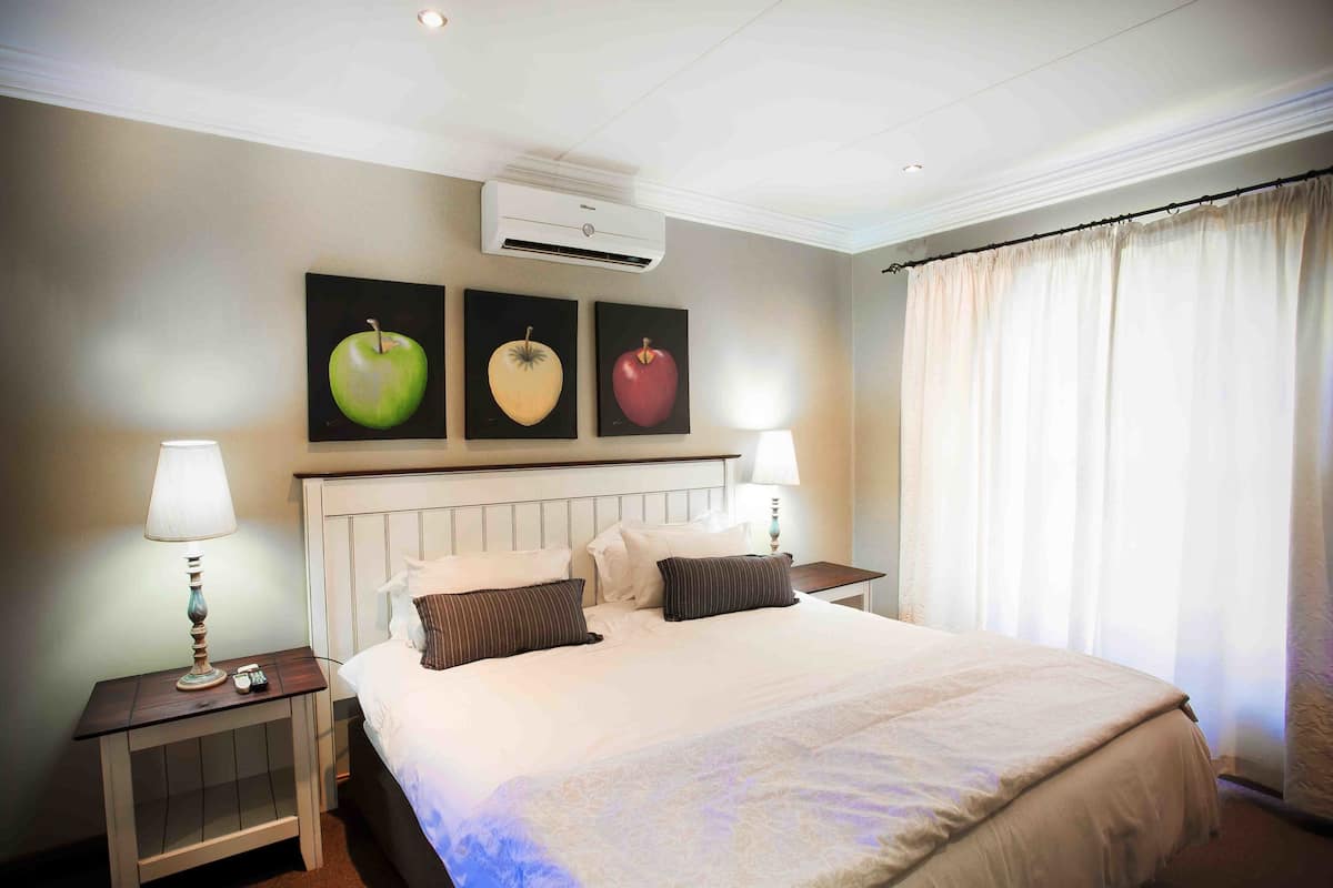 Cottage Anna | Bộ đồ giường cao cấp, két bảo mật tại phòng, bàn, phòng cách âm 