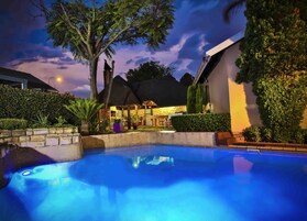 3 piscinas al aire libre