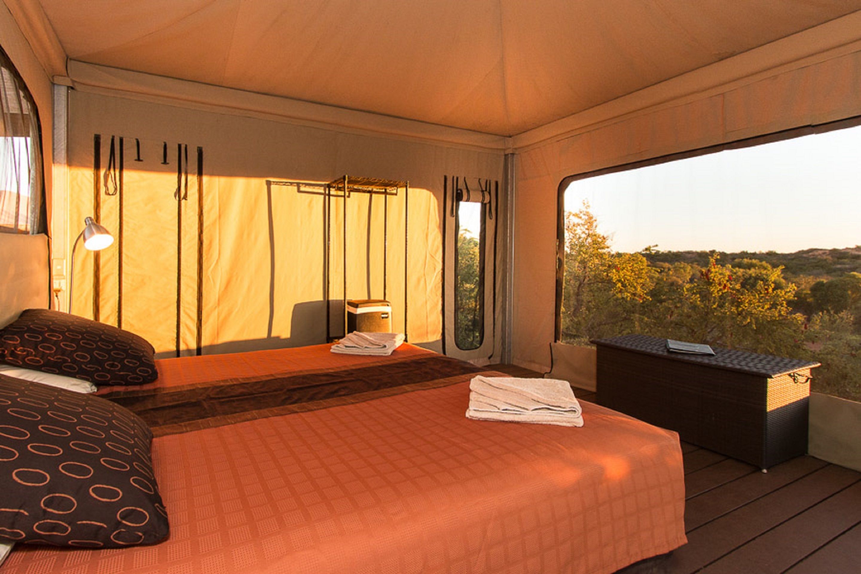 1 bedroom, bed sheets, wheelchair access