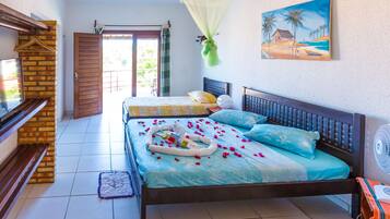 Minibar, in-room safe, desk, free WiFi