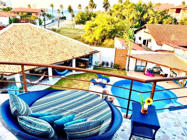 Outdoor pool, open 8:00 AM to 8:00 PM, pool umbrellas, pool loungers - Hotel e Pousada Cumbuco Guesthouse (Caucaia)