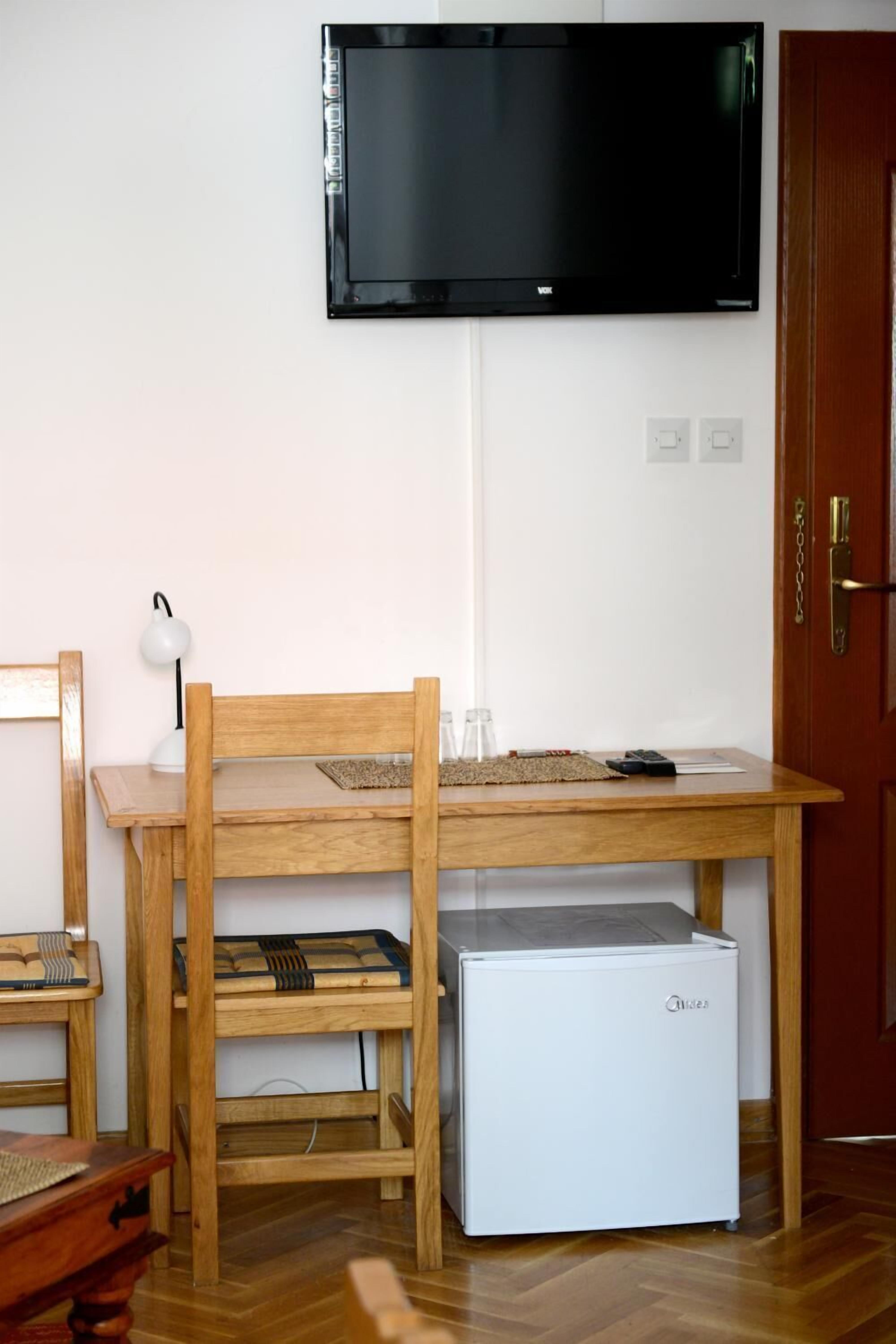 minibar, in-room safe, desk, soundproofing