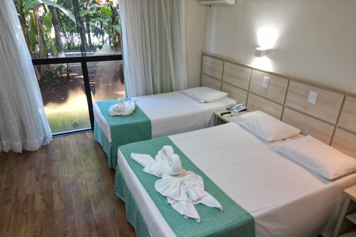 deluxe triple room | minibar, desk, laptop workspace, free wifi