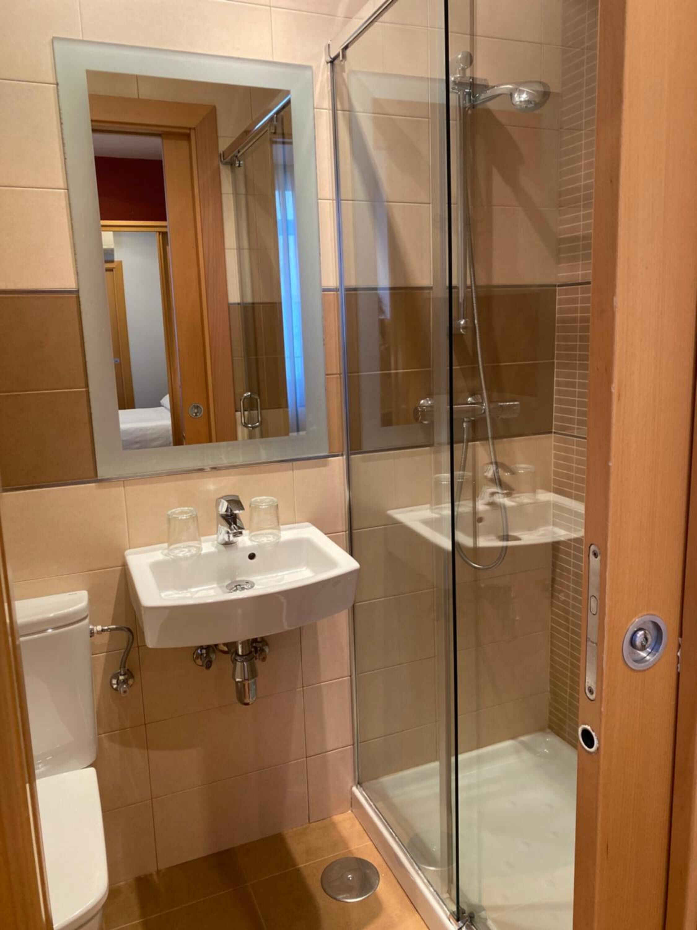 Photo - Hostal Abami II