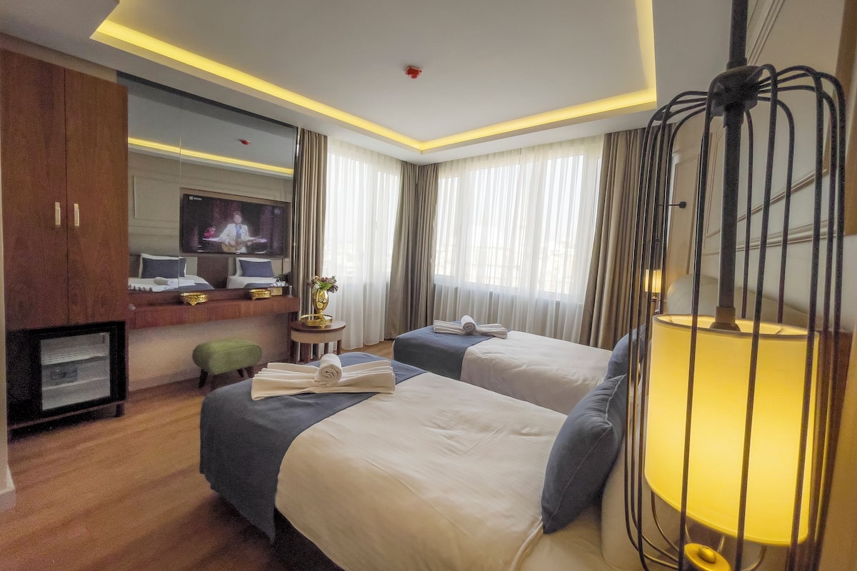 Deluxe-Doppel- oder -Zweibettzimmer | Hochwertige Bettwaren, Select-Comfort-Betten, Minibar, Zimmersafe