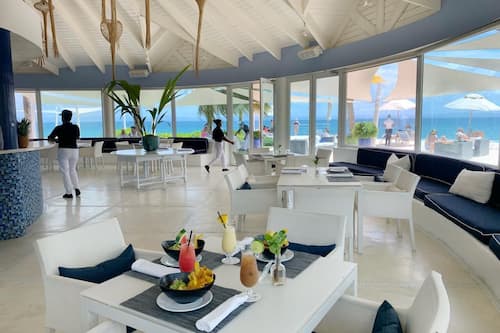 Snack bar